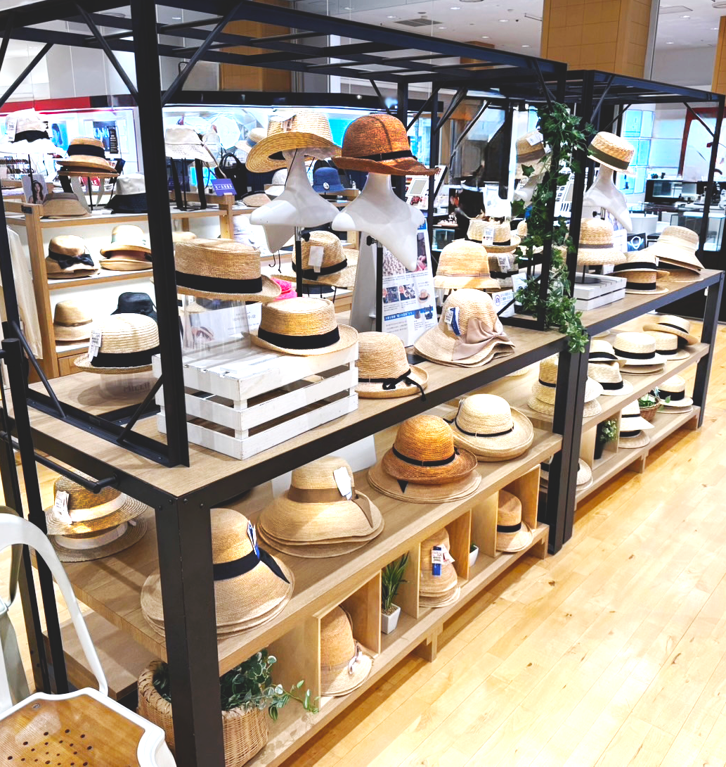20250807京急田中帽子店内01