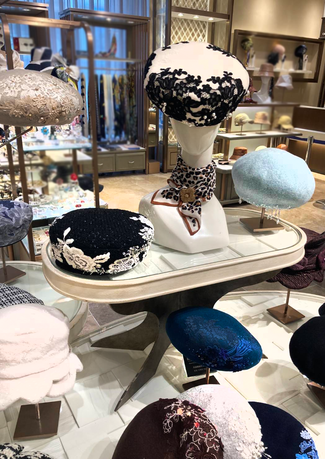 250917銀座三越Anastasia01